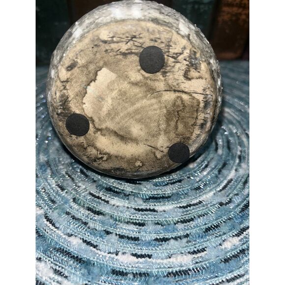 Gray and White Crackled Drip Pottery Mid Century Modern Handle Vase Farmhouse - Picture 7 of 7